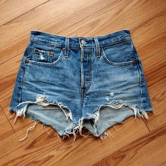 Levi's 501 Shorts - Blue W25 - Picture 2 of 7